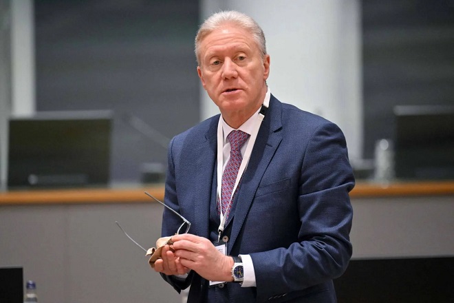 وزير خارجية لبنان يرفض دعوة لزيارة طهران