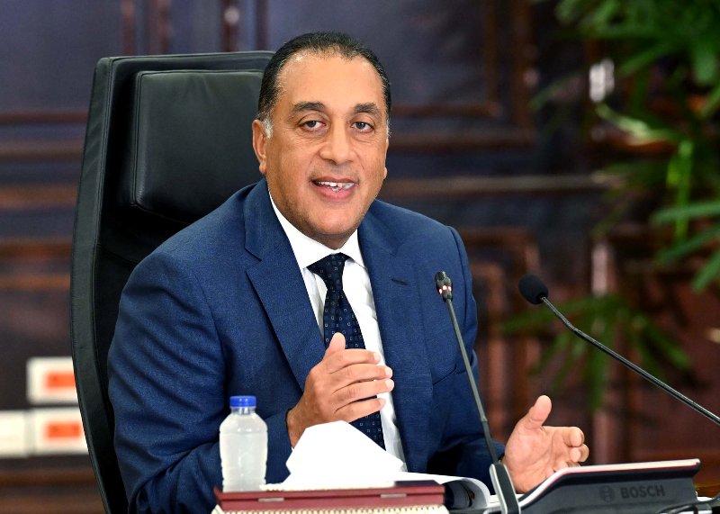 رئيس الوزراء يفتتح المستشفى التعليمى بجامعة الجيزة